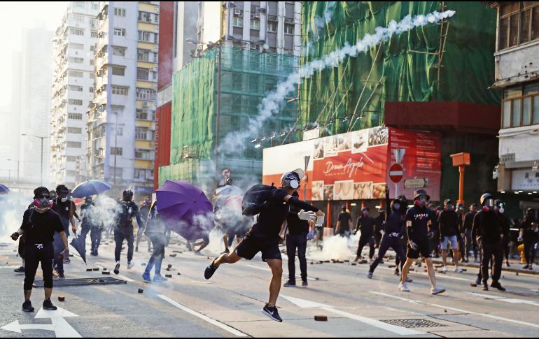 El veto a las manifestaciones vuelve a ser ignorado. EFE