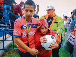 Por violencia suspenden duelo San Luis-Querétaro