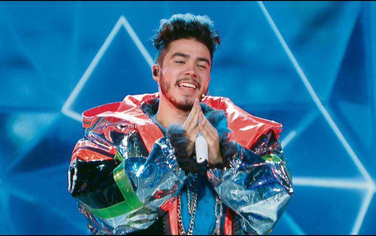 El músico luce caracterizado de “cebra” para el programa “La máscara”. CORTESÍA