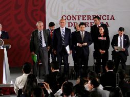 El Presidente también destacó que para llevar a cabo el plan invertirán 34 mil 254 millones de pesos para infraestructura así como el reclutamiento de médicos. NTX / G. Granados