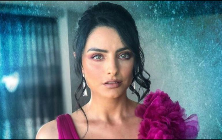 Aislinn estrenó la segunda temporada de la serie “La Casa de las Flores” en Netflix. INSTAGRAM / @aislinnderbez