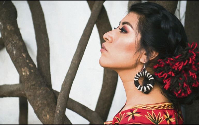 Los temas de la naturaleza y las culturas originarias serán desarrollados durante este evento. En la foto, la soprano María Reyna presentará el espectáculo “Ópera Mixe”. CORTESÍA / ITESO