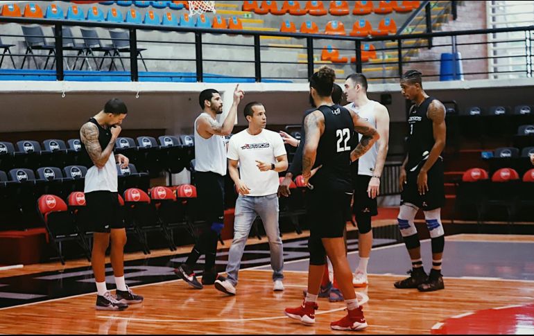 La serie entre jaliscienses y zacatecanos se disputará el fin de semana en la duela de la Arena Astros.TWITTER / @AstrosJalisco