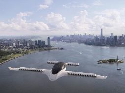 Ilustración de la aeronave Lilium volando cerca de Nueva York. LILIUM