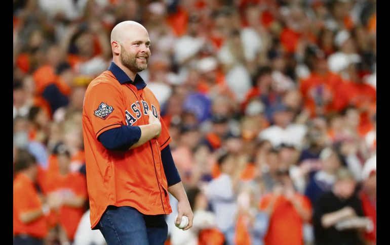 Brian McCann, campeón en 2017, hizo el primer lanzamiento. AFP