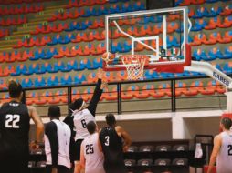 La quinteta jalisciense se prepara para su compromiso del próximo fin de semana. @ASTROSJALISCO