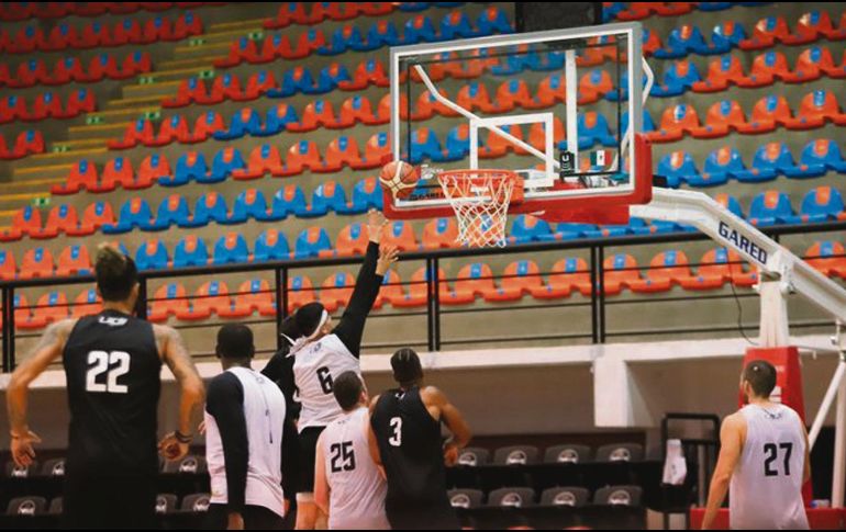 La quinteta jalisciense se prepara para su compromiso del próximo fin de semana. @ASTROSJALISCO