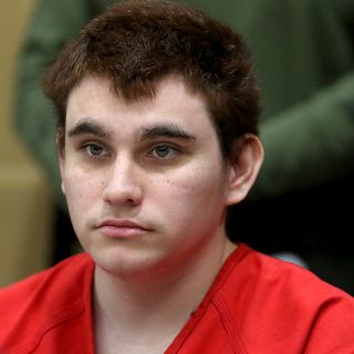 Jueza rehúsa retrasar juicio a joven por matanza en escuela de Parkland