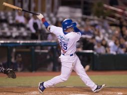 Stephen Cardullo conectó dos vuelacercas que lo tienen como el más jonrronero de la Liga Mexicana del Pacífico. FACEBOOK/CharrosBeisbolOficial