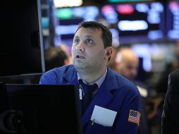 El índice industrial Dow Jones muestra un avance de 49.80 puntos (0.19 por ciento) al colocarse en 26 mil 883.75 unidades. AFP / ARCHIVO