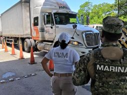 En colaboración con la Guardia Nacional, la Policía Federal y corporaciones de seguridad estatales, personal del INM lleva a cabo acciones en más de 51 puntos de revisión. ESPECIAL/INM
