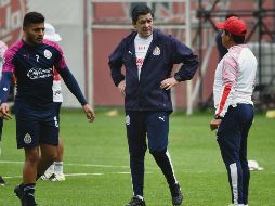 Chivas busca salir del sótano, mientras que el “Flaco” busca ganar puntos para seguir como DT de los rojiblancos. IMAGO7