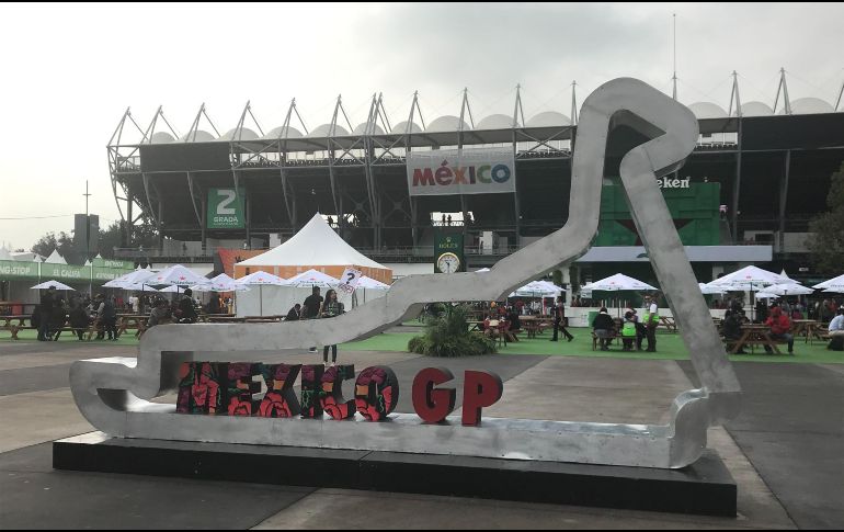 Aunque el día de hoy se espera una buena entrada, lo más probable es que sea hasta el domingo cuando se registra el lleno en el recinto ubicado en el Viaducto Río de la Piedad. EL INFORMADOR / P. Gallardo