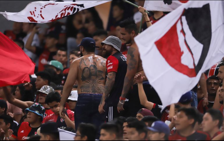 En cuatro minutos el Atlas permitió que Necaxa marcara dos goles, lo que despertó el enojo y la frustración de la afición. IMAGO7/C. Zepeda