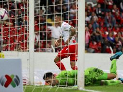 Camilo Vargas yace de bruces en su portería tras el primer gol de los hidrocálidos. IMAGO7