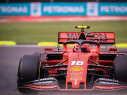 Leclerc registró su mejor vuelta con 1:16.145 minutos, apenas 27 milésimas de diferencia con Vettel, quien dominó el segundo entrenamiento. EFE / D. Guzmán
