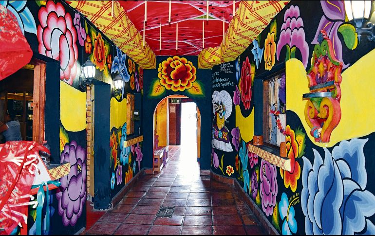 Museo. Este espacio está divido en 10 áreas de exposición donde es posible ver Catrinas elaboradas con la técnica del papel maché y cartonería. Sus pasillos están llenos de colores vibrantes. EL INFORMADOR / A. Rodríguez
