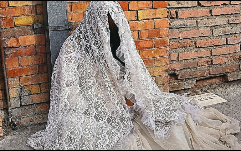 Recorrido. Los recorridos para escuchar las leyendas de Saltillo inician en la calle P. de la Peña, en el Antiguo Callejón de la Rana; a lo largo del paseo los asistentes se toparán con diversas “almas perdidas” que les provocarán más de un susto. EL INFORMADOR / A. Rodríguez