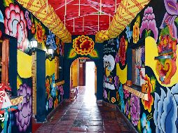 Museo. Este espacio está divido en 10 áreas de exposición donde es posible ver Catrinas elaboradas con la técnica del papel maché y cartonería. Sus pasillos están llenos de colores vibrantes. EL INFORMADOR / A. Rodríguez