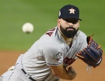 José Luis Urquidy permitió sólo dos imparables en cinco entradas para acreditarse la victoria en el juego de ayer. AP