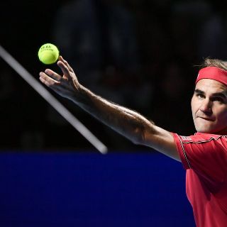 Federer gana en Basilea por décima vez