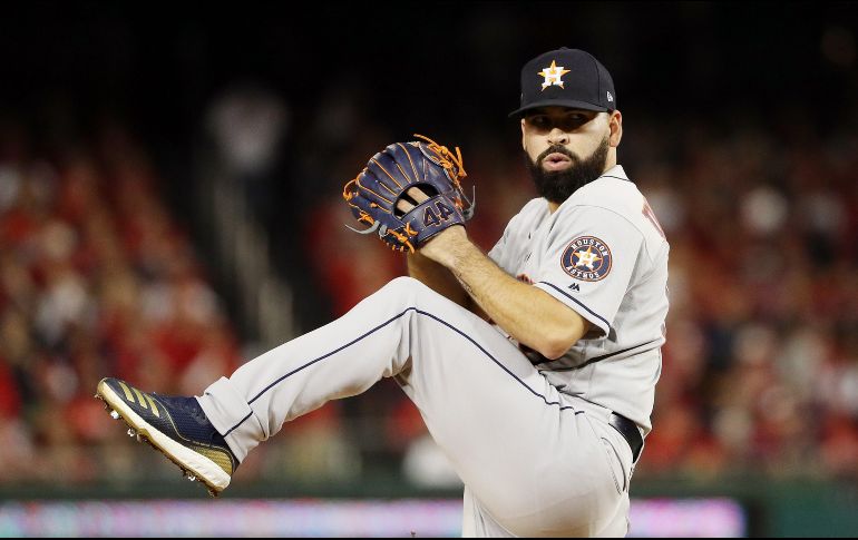 Urquidy se ha convertido en el mejor abridor en lo que va de la contienda por el título de la Gran Carpa.  AFP / P. Smith