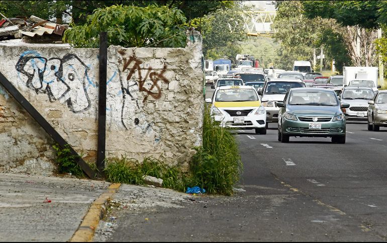 El Imeplan ya prevé alternativas para liberar el trazo por el que pasará el Peribús. EL INFORMADOR / A. Camacho