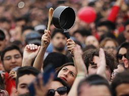 A pesar de que se esperaban los cambio en el gabinete,  organizaciones sociales volvieron a llamar a manifestarse. AP/ARCHIVO