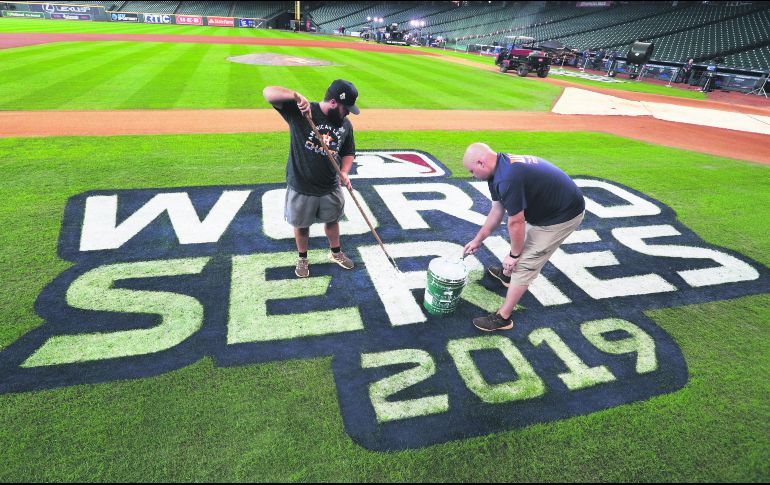 El Minute Maid Park se alista para recibir esta noche el sexto capítulo de la Serie Mundial. AP