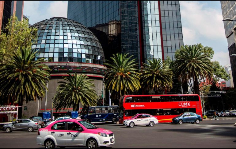 Los mercados accionarios presentan movimientos negativos, atentos a los reportes corporativos en Estados Unidos. AFP / ARCHIVO