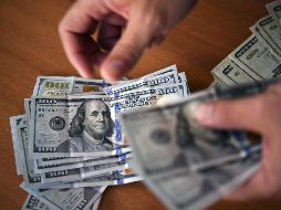 Se espera que el tipo de cambio cotice entre 19.05 y 19.20 pesos por dólar. AFP / ARCHIVO