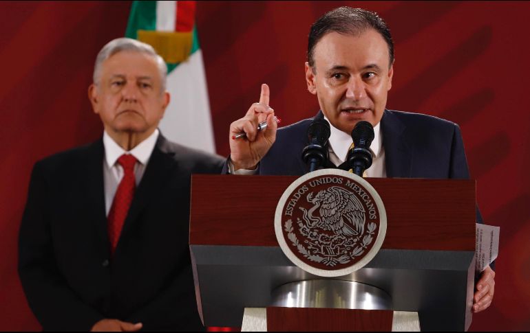 Durazo también criticó a los medios de comunicación que difundieron una fotografía de un militar detenido y que hicieron pasar como Ovidio Guzmán. SUN / B. Fregoso