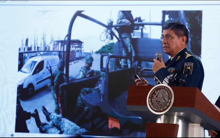 Luis Cresencio Sandoval, titular de la Sedena, dio a conocer el nombre del responsable nacional del operativo para detener a Ovidio Guzmán. SUN/ARCHIVO