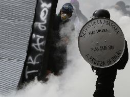 Cientos salieron para mostrar su rechazo a la agenda legislativa anunciada por el presidente chileno, Sebastián Piñera. EFE/E. González