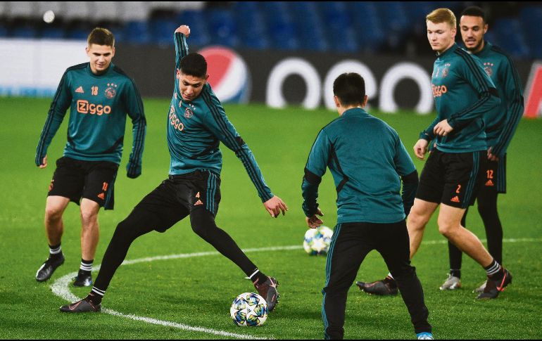 El mediocampista del Estado de México recibió el alta médica tras haber sufrido un golpe en el rostro y podría jugar ante los Blues. AFP