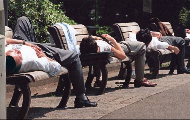 De acuerdo con una encuesta realizada en Japón en 1989, casi el 46% de los jefes de secciones y 66% de los jefes de departamentos en las compañías grandes pensaban que morirían de tanto trabajar. GETTY IMAGES