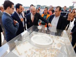 Como parte del proyecto integral, la empresa se ha comprometido a la rehabilitación de calles, banquetas y arbolados del entorno del complejo. FACEBOOK/deltoroismael/