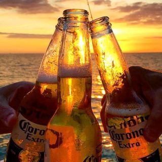 La cerveza Corona podría producirse fuera de México