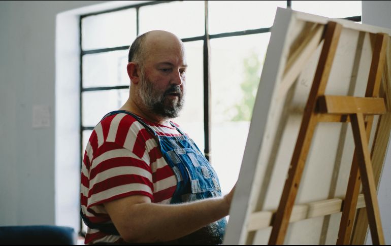 Antonio de La Muela se alista para inaugurar su nueva exposición. CORTESÍA