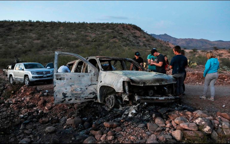 Ayer martes el Gobierno federal informó que nueve integrantes de la familia LeBarón, tres mujeres y seis niños, fueron masacrados cuando se trasladaban en un convoy. AFP / H. Martínez