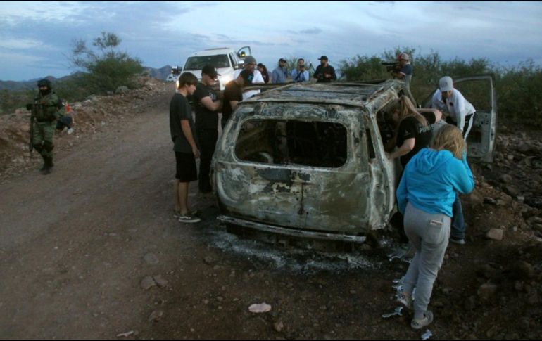 El Presidente López Obrador señaló que las autoridades mexicanas permitirán que Estados Unidos siga la investigación de la emboscada a la familia LeBarón. EFE / M. Hartz