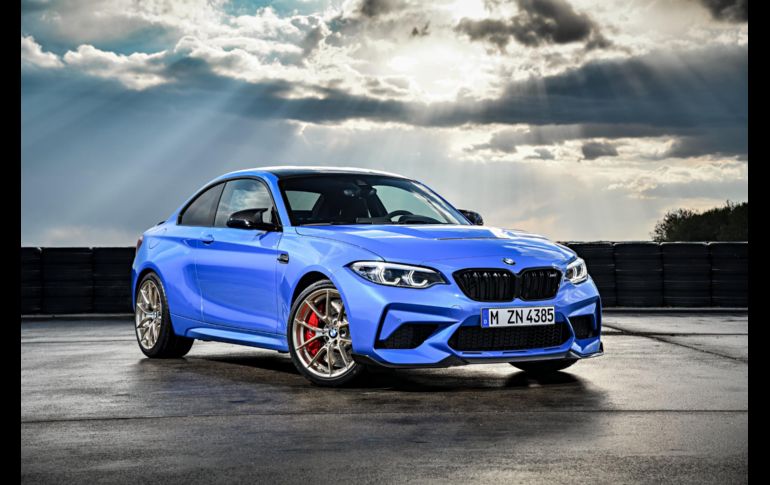 BMW M2 CS y su explosividad en tres pedales