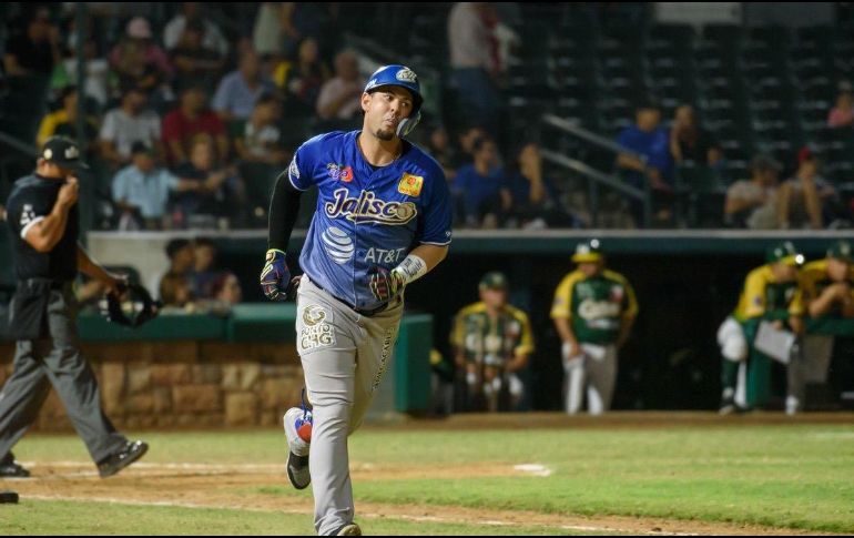 Dariel Álvarez conectó de 4-4 con dos cuadrangulares y cinco carreras producidas. FACEBOOK/CharrosBeisbolOficial