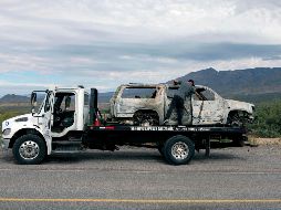 Trasladarán a Hermosillo los vehículos en los que viajaban las familias LeBarón y Langford cuando fueron atacados en la sierra de Bavispe, Sonora. AFP / H. Martínez