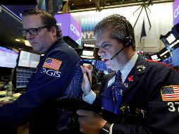 El NYSE Composite muestra una baja de 26.68 puntos al colocarse en 13 mil 368.87 unidades. AP / R. Drew