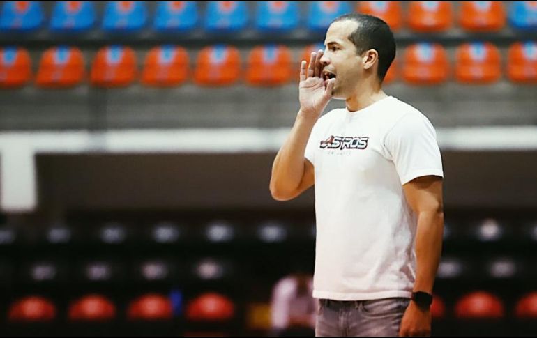 Consciente de lo sucedido en el enfrentamiento del jueves pasado, Cruz reconoció que fue superado ampliamente por la quinteta michoacana.TWITTER / @AstrosJalisco