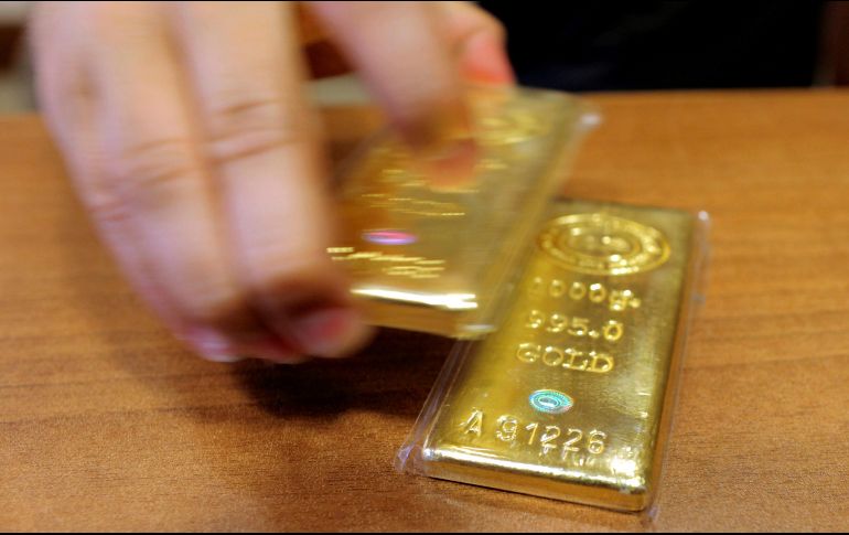 En lo que va de año, el oro sube el 30.7 % ante la debilidad del dólar y la caída en los intereses de la deuda. EFE/ARCHIVO