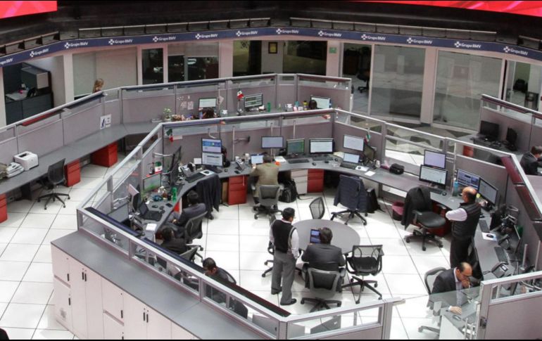 En la jornada se negoció un volumen de 144.5 millones de títulos por un importe de nueve mil 519.3 millones de pesos. NTX/ARCHIVO