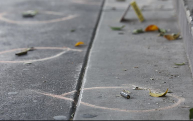 El intercambio de disparos entre los agentes y los desconocidos dejó como saldo preliminar a cuatro policías heridos. EL INFORMADOR/ARCHIVO