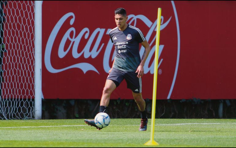 El defensor del Ajax no pudo concluir la práctica de ayer. IMAGO7